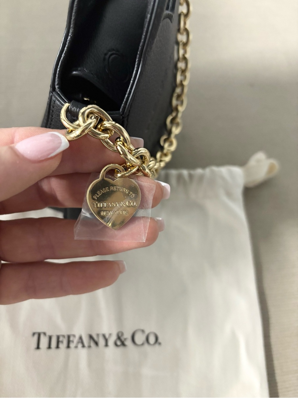 Tiffany & Co. Return to Tiffany Mini Heart Tote Bag | Black Leather | $1,750 - Picture 8 of 15